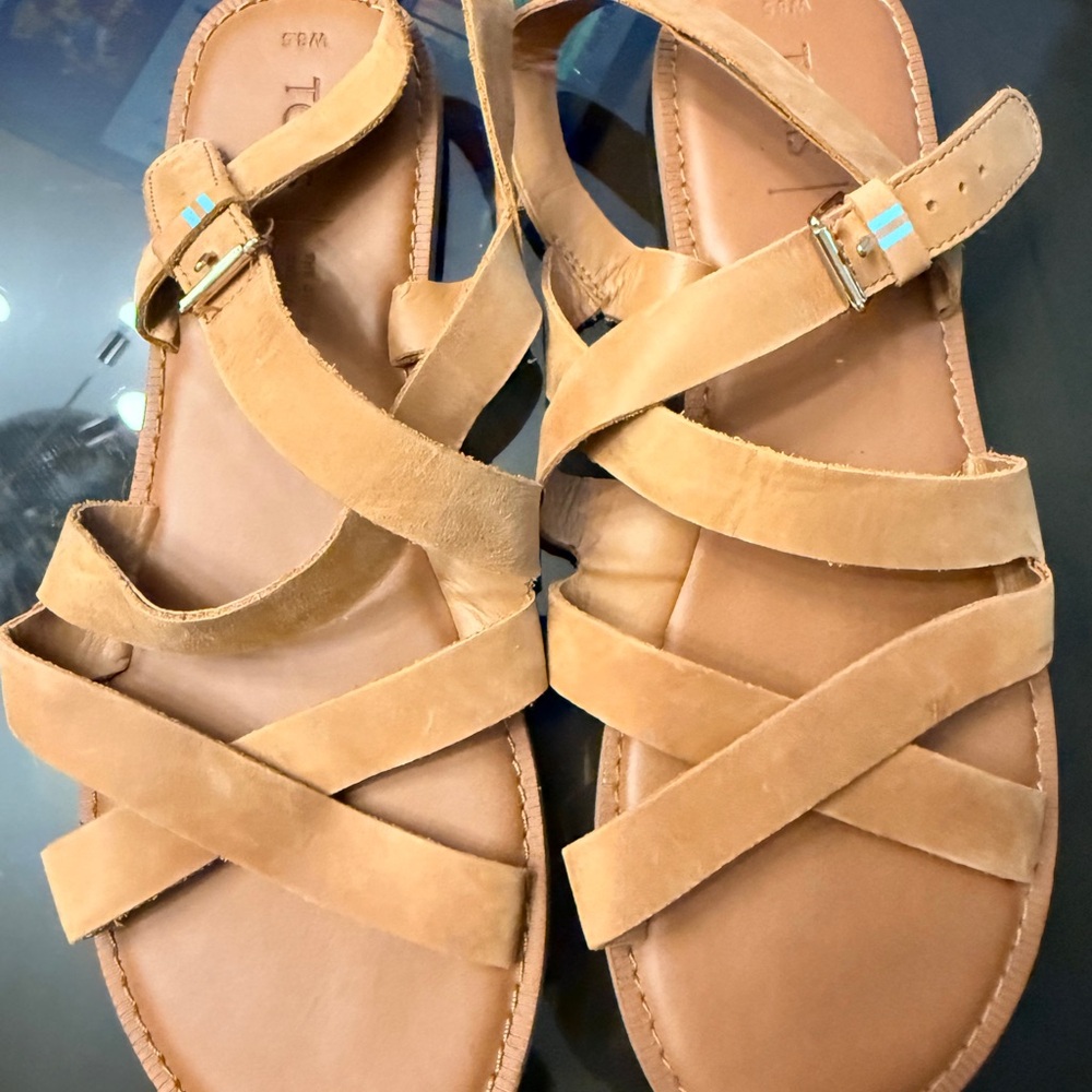 Toms Tan Leather Sandals - Picture 2 of 3